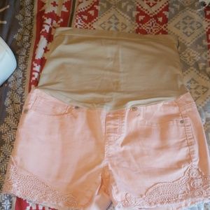 Maternity shorts